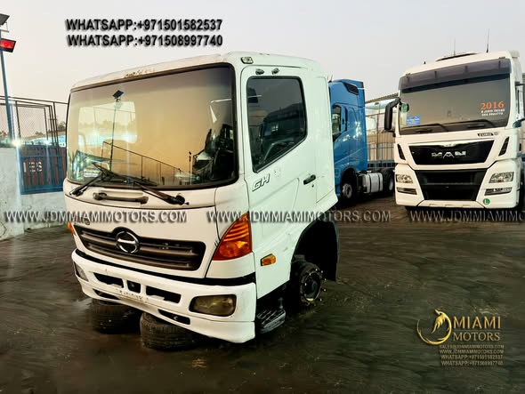 Hino JO8C  used half cut